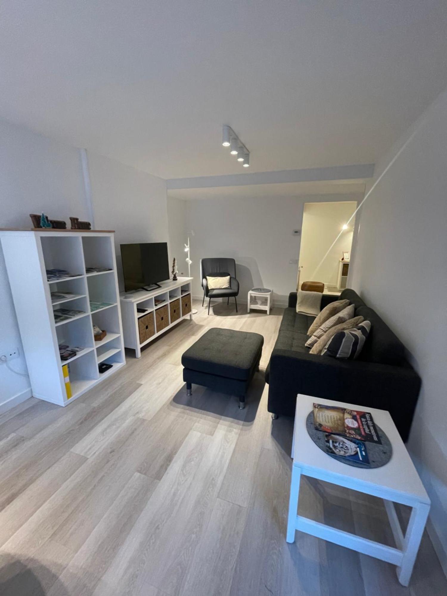 Apartamento En El Centro De Andorra La Vella Con Parking Apartment Exterior photo